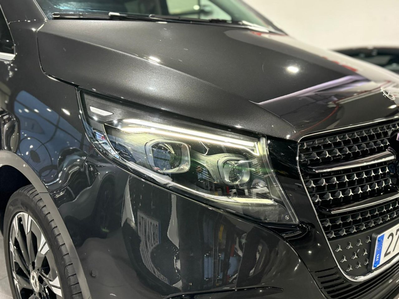 Mercedes Clase V V250 AVATGARDE AMG EXTERIOR  - Foto 2