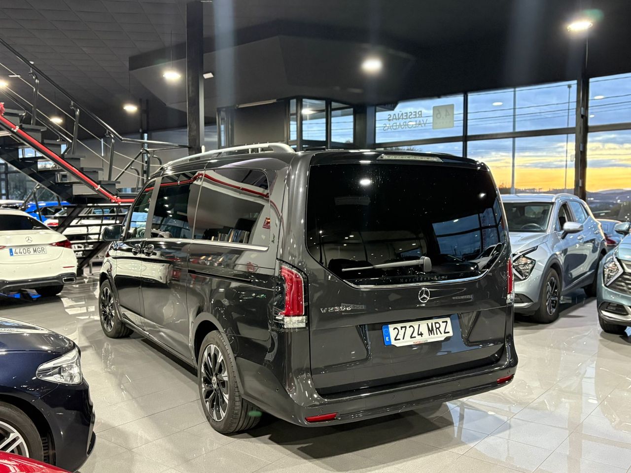 Mercedes Clase V V250 AVATGARDE AMG EXTERIOR  - Foto 2