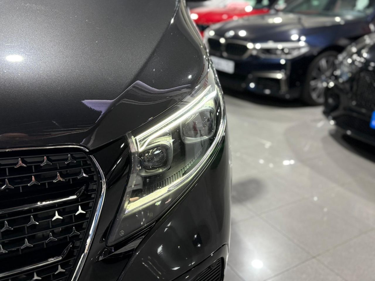 Mercedes Clase V V250 AVATGARDE AMG EXTERIOR  - Foto 2