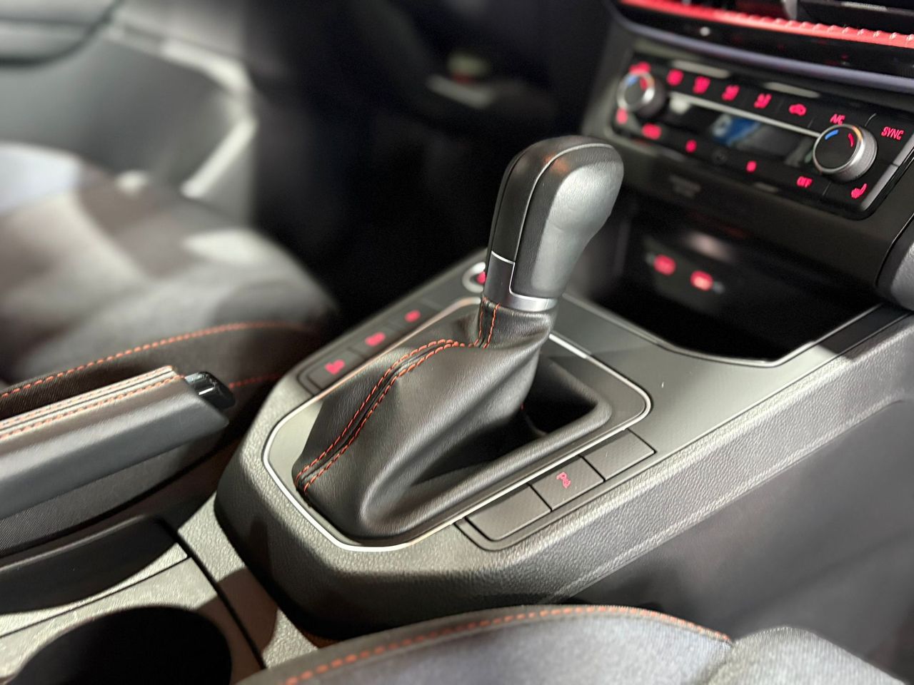 Seat Ibiza 1.5 TSI DSG FR Salta  - Foto 2