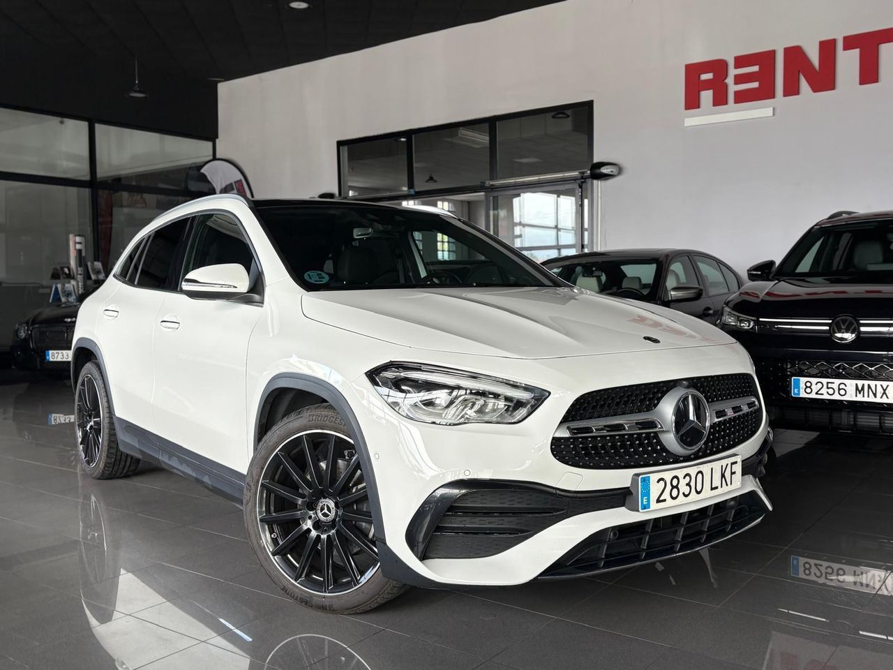 Mercedes GLA 200 AMG 7-G-DCT GRIS SELENITA - Foto 2