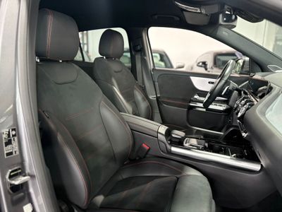 Mercedes GLA 200 AMG 7-G-DCT GRIS SELENITA