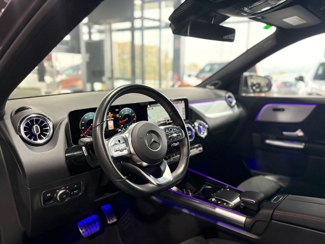 Mercedes GLA 200 AMG 7-G-DCT GRIS SELENITA - Foto 2