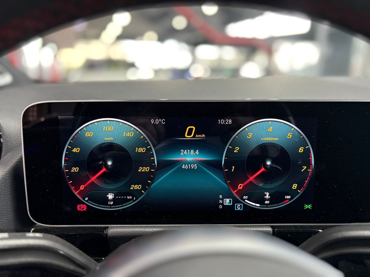 Mercedes GLA 200 AMG 7-G-DCT GRIS SELENITA - Foto 2