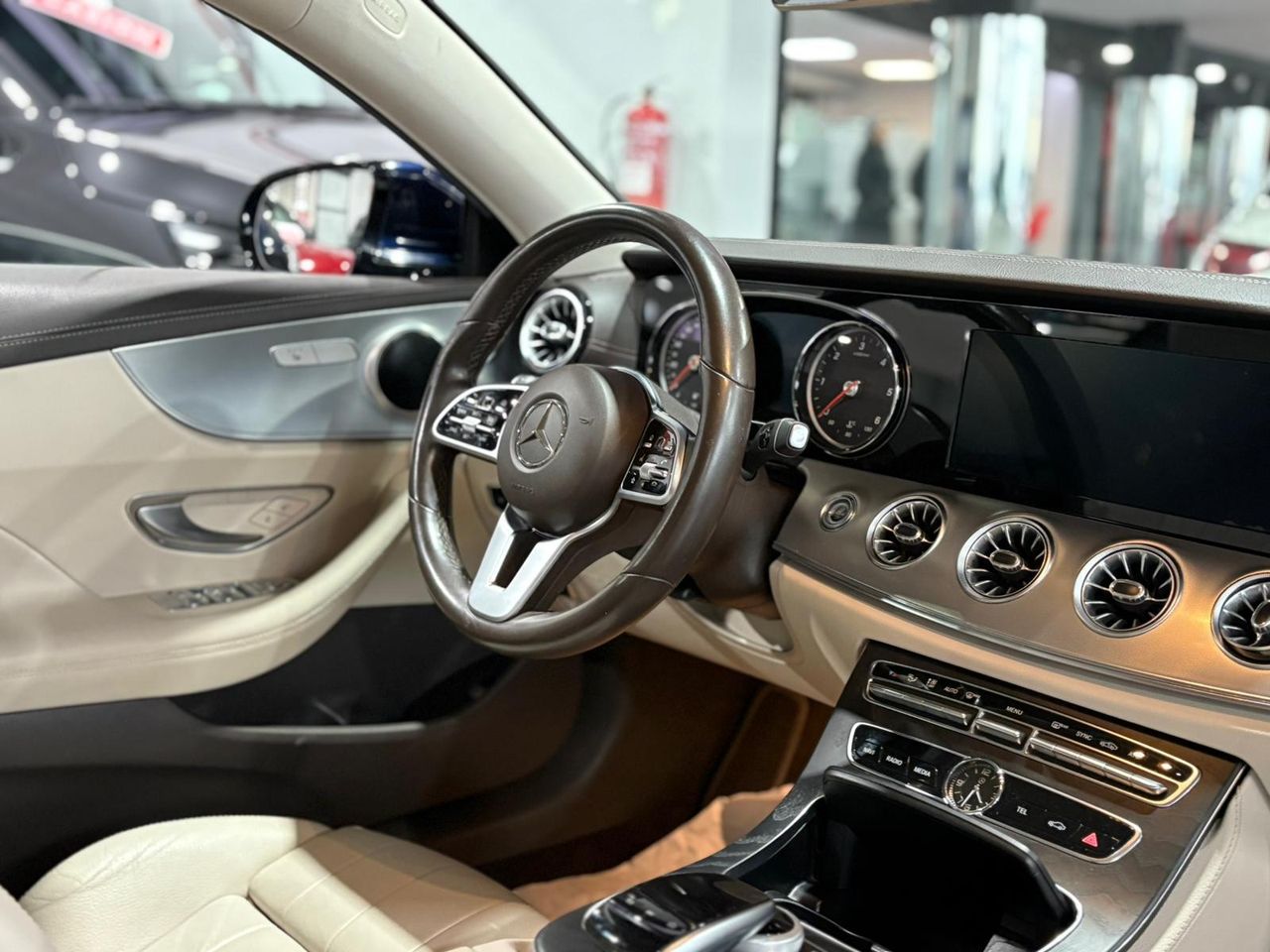 Mercedes Clase E coupe 220 dci avantgarde - Foto 2