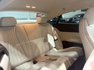 Mercedes Clase E coupe 220 dci avantgarde