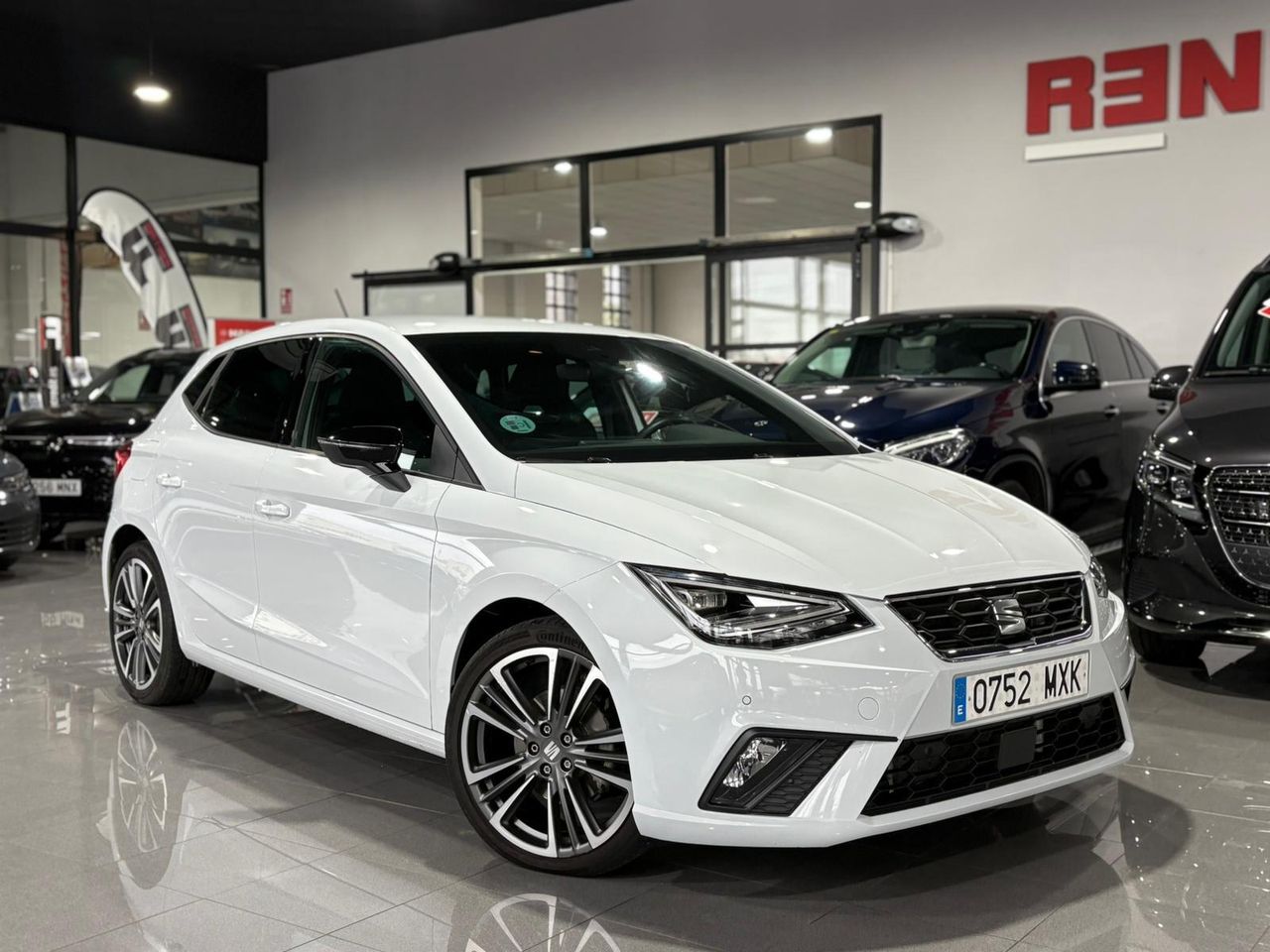 Seat Ibiza 1.5 TSI DSG FR Salta  - Foto 2