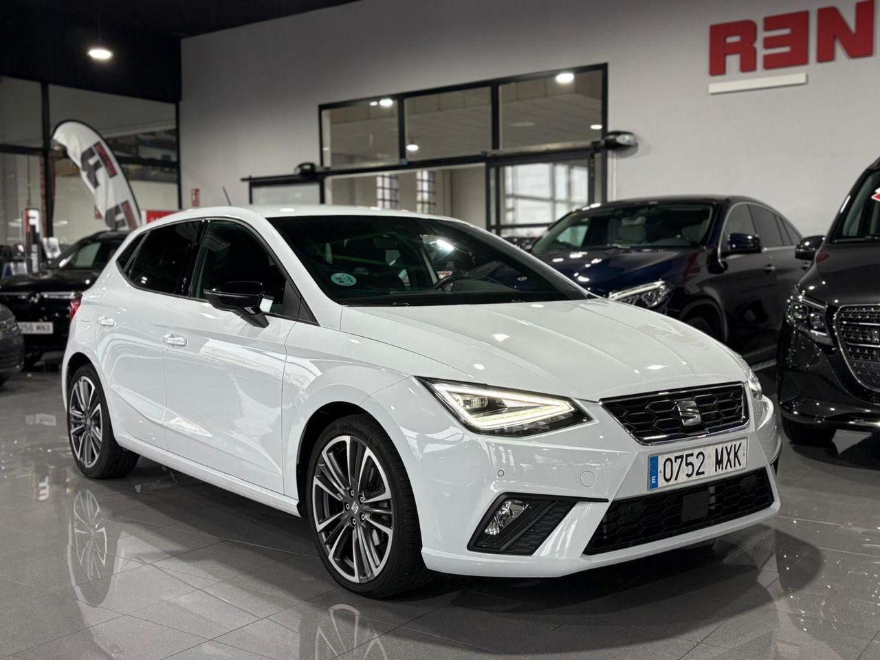Seat Ibiza 1.5 TSI DSG FR Salta  - Foto 2