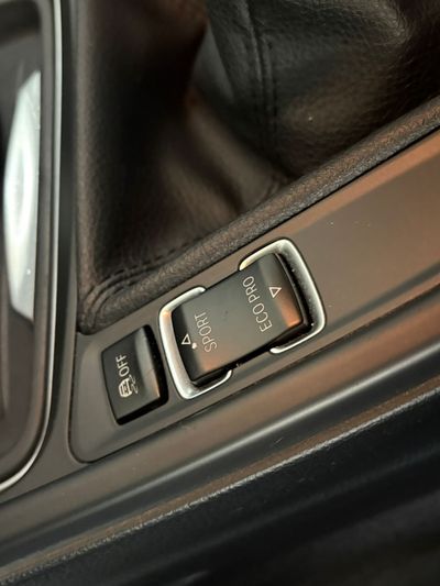 BMW Serie 3 318d TOURING 