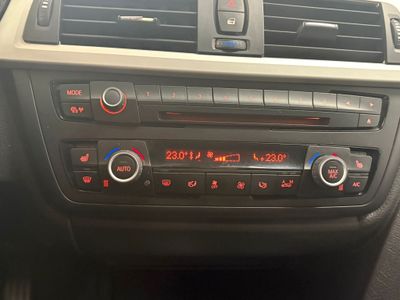 BMW Serie 3 318d TOURING 