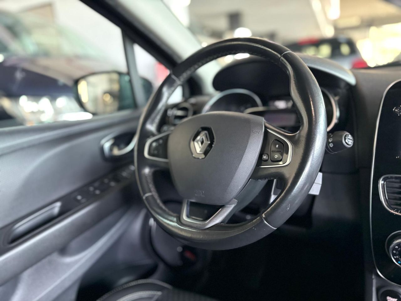 Renault Clio SW AUT.  - Foto 2