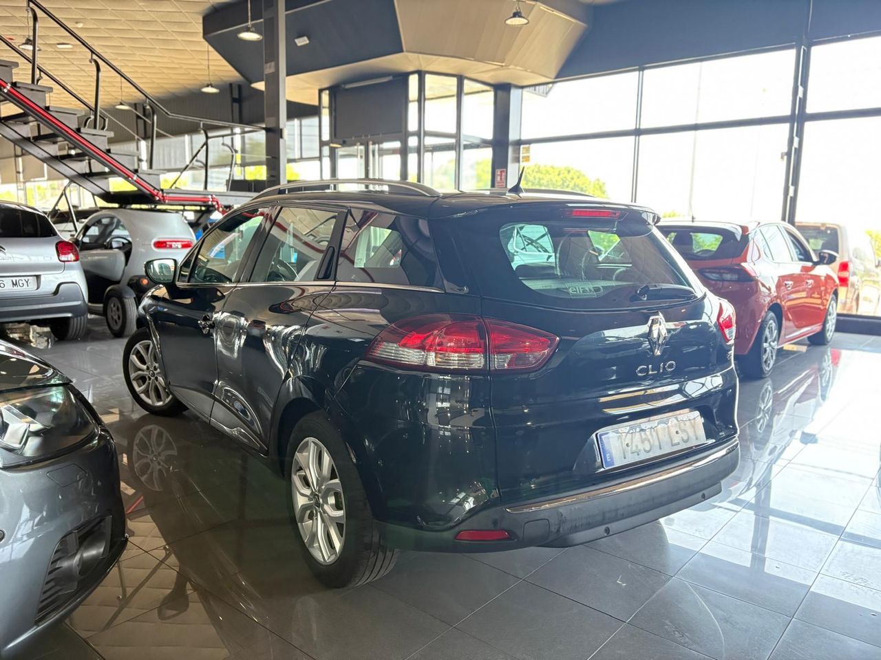 Renault Clio SW AUT.  - Foto 2
