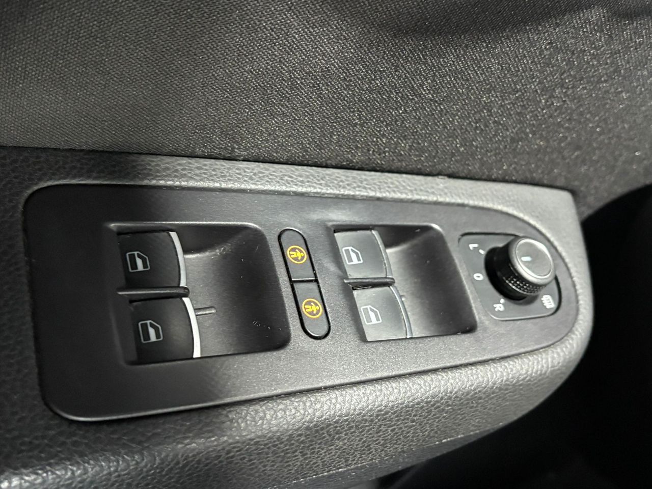 Seat Alhambra EXLGO	1.4 TSI 110KW DSG S/S EXCELLEN GO PUERTAS ELECTRICAS - Foto 2