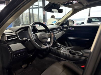 Lynk & Co 01 BASE	1.5 PHEV PINTURA METALIZADA NEGRA	TAPICERÍA NEGRA Y AZUL