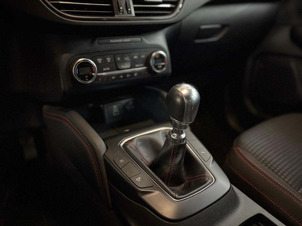 Ford Kuga ST-LINE 1.5T ECOBOOST 110KW (150CV  - Foto 2