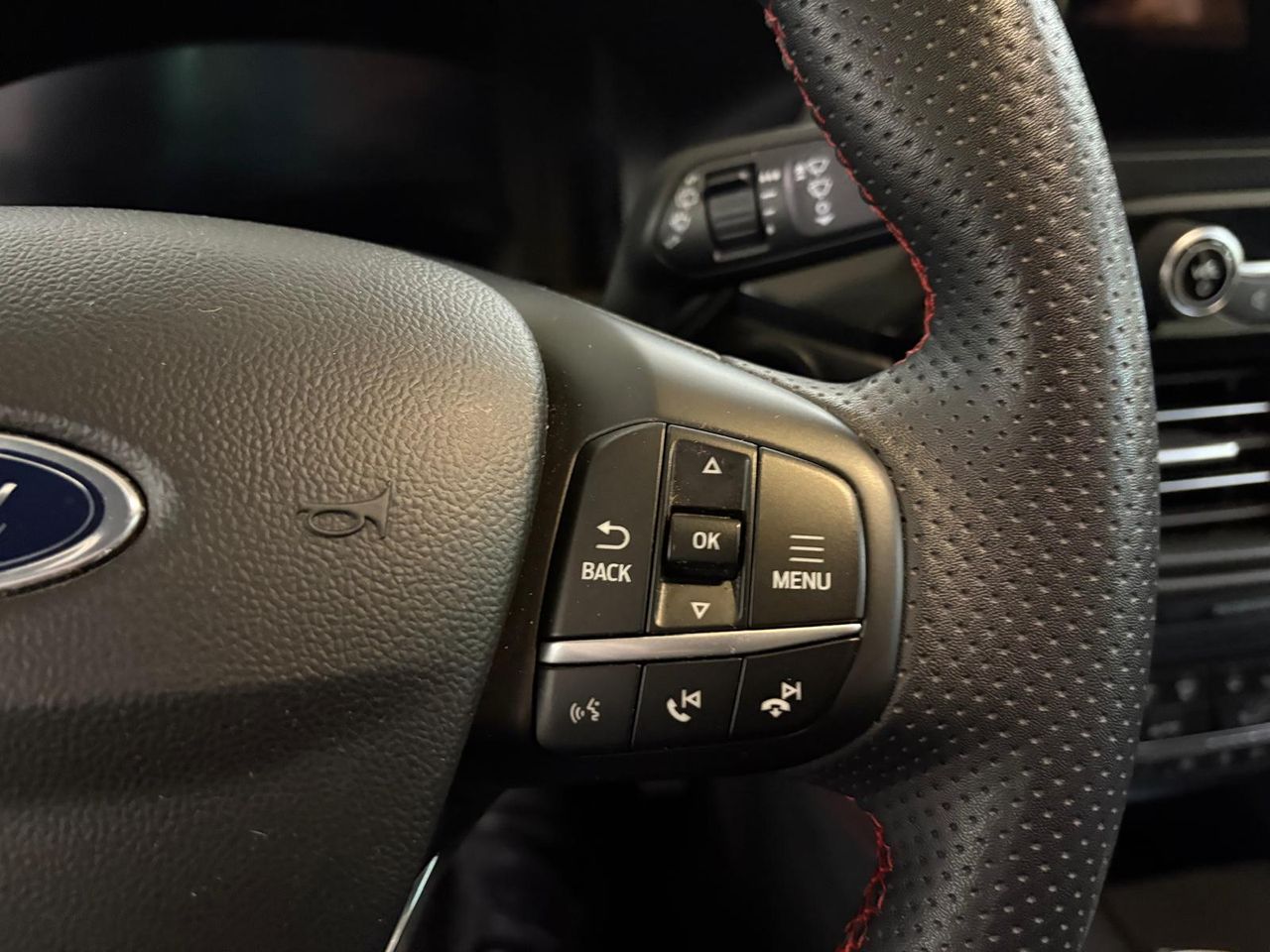 Ford Kuga ST-LINE 1.5T ECOBOOST 110KW (150CV  - Foto 2