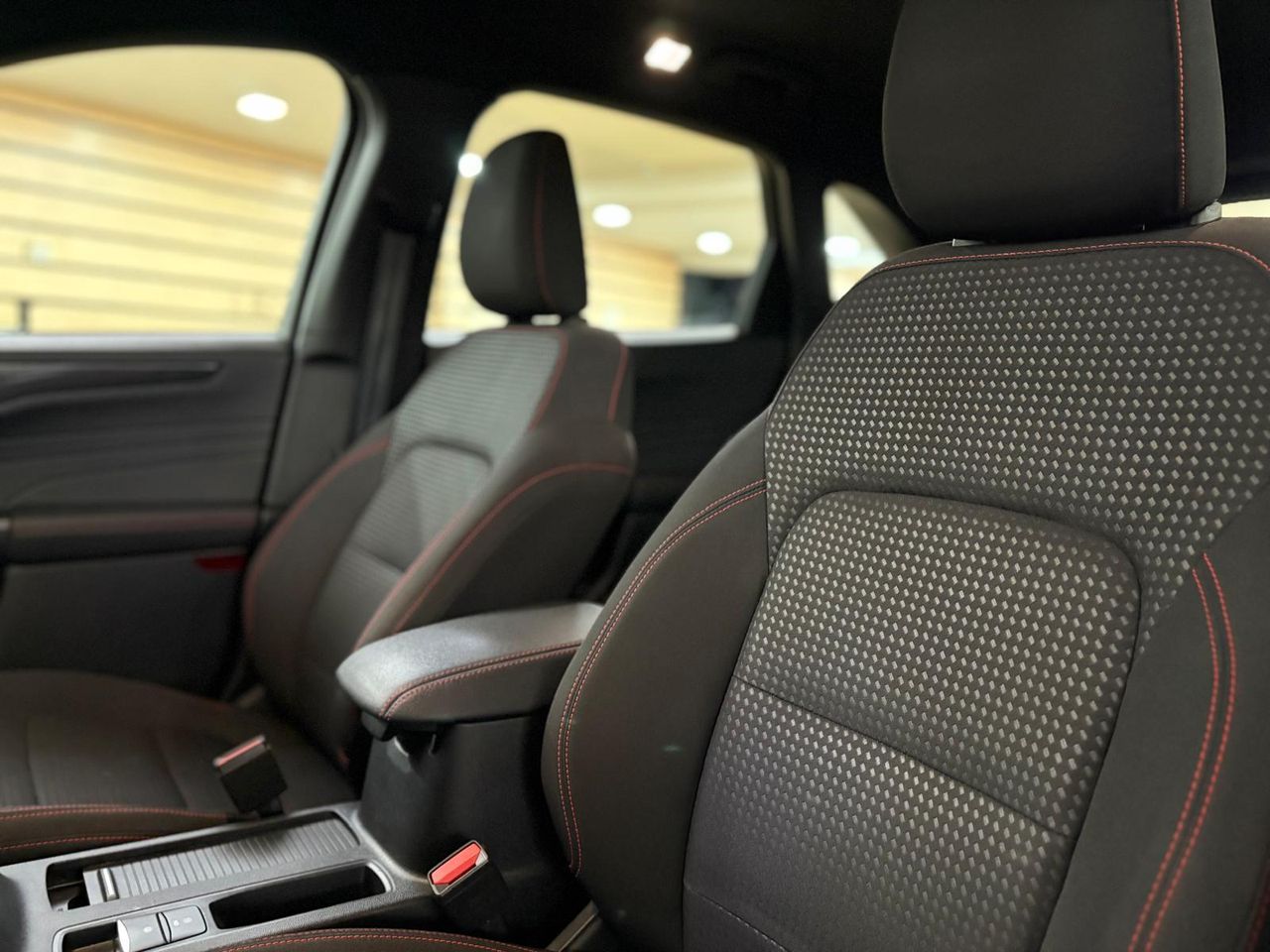 Ford Kuga ST-LINE 1.5T ECOBOOST 110KW (150CV  - Foto 2