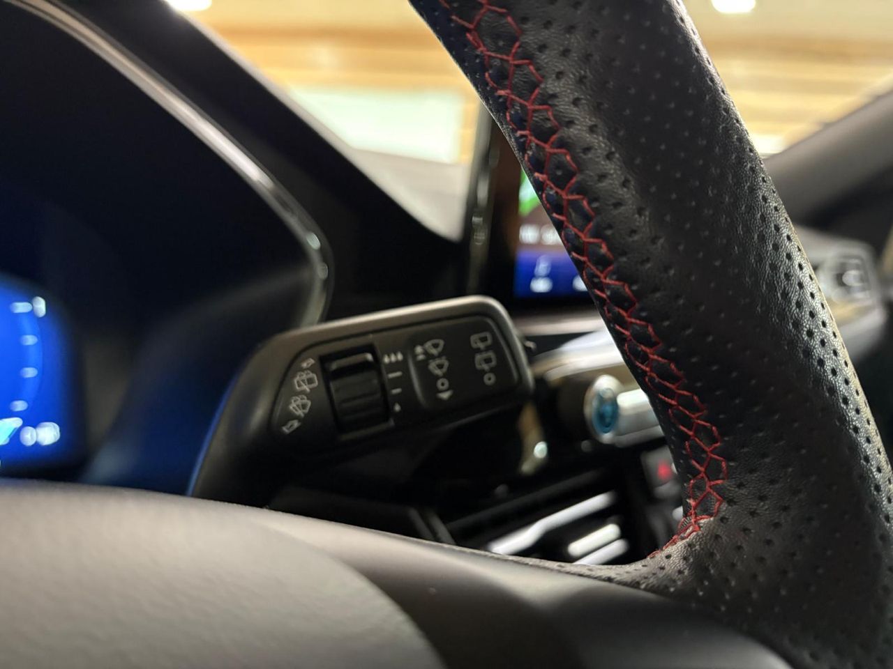 Ford Kuga ST-LINE 1.5T ECOBOOST 110KW (150CV  - Foto 2