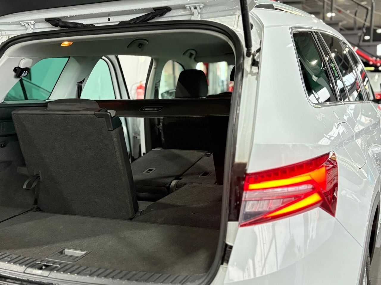 Skoda Kodiaq AMBIT	2.0 TDI 110KW (150CV) DSG 4X2 AMBITION  - Foto 2