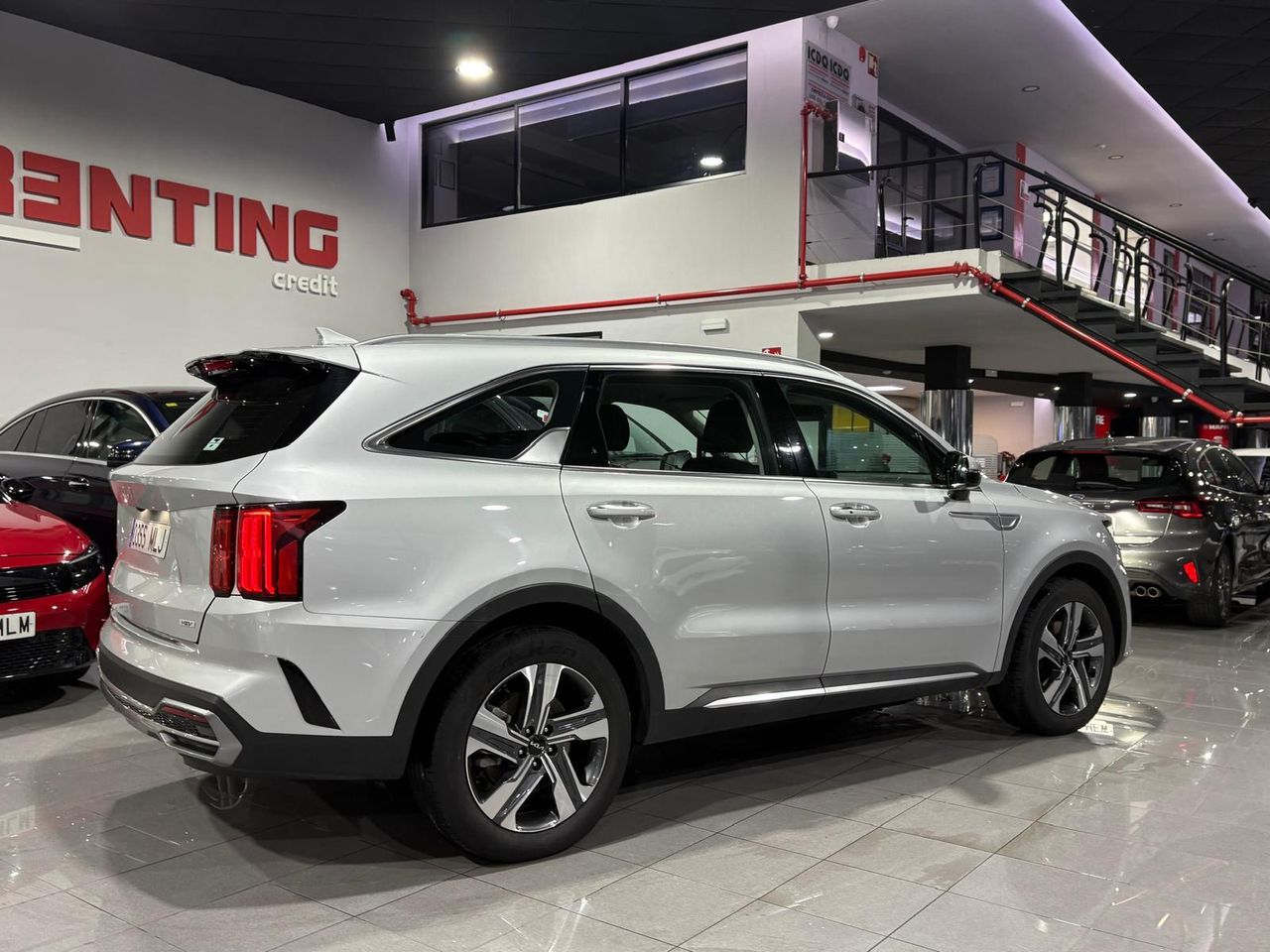 Kia Sorento  1.6 TGDi HEV Drive 4x2 7pl HIBRIDO - Foto 2