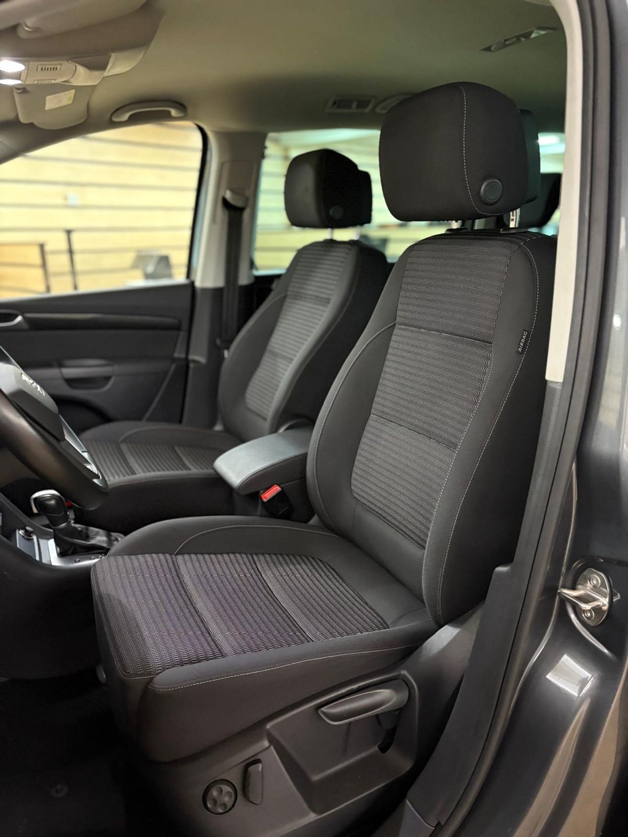 Seat Alhambra EXLGO	1.4 TSI 110KW DSG S/S EXCELLEN GO PUERTAS ELECTRICAS - Foto 2