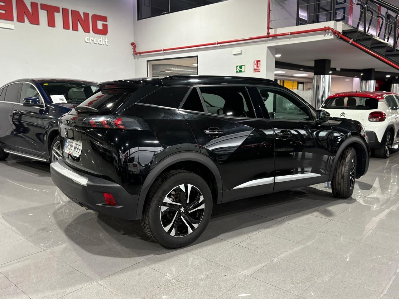 Peugeot 2008 Allure Puretech 100 S&S 6 Vel.  - Foto 2