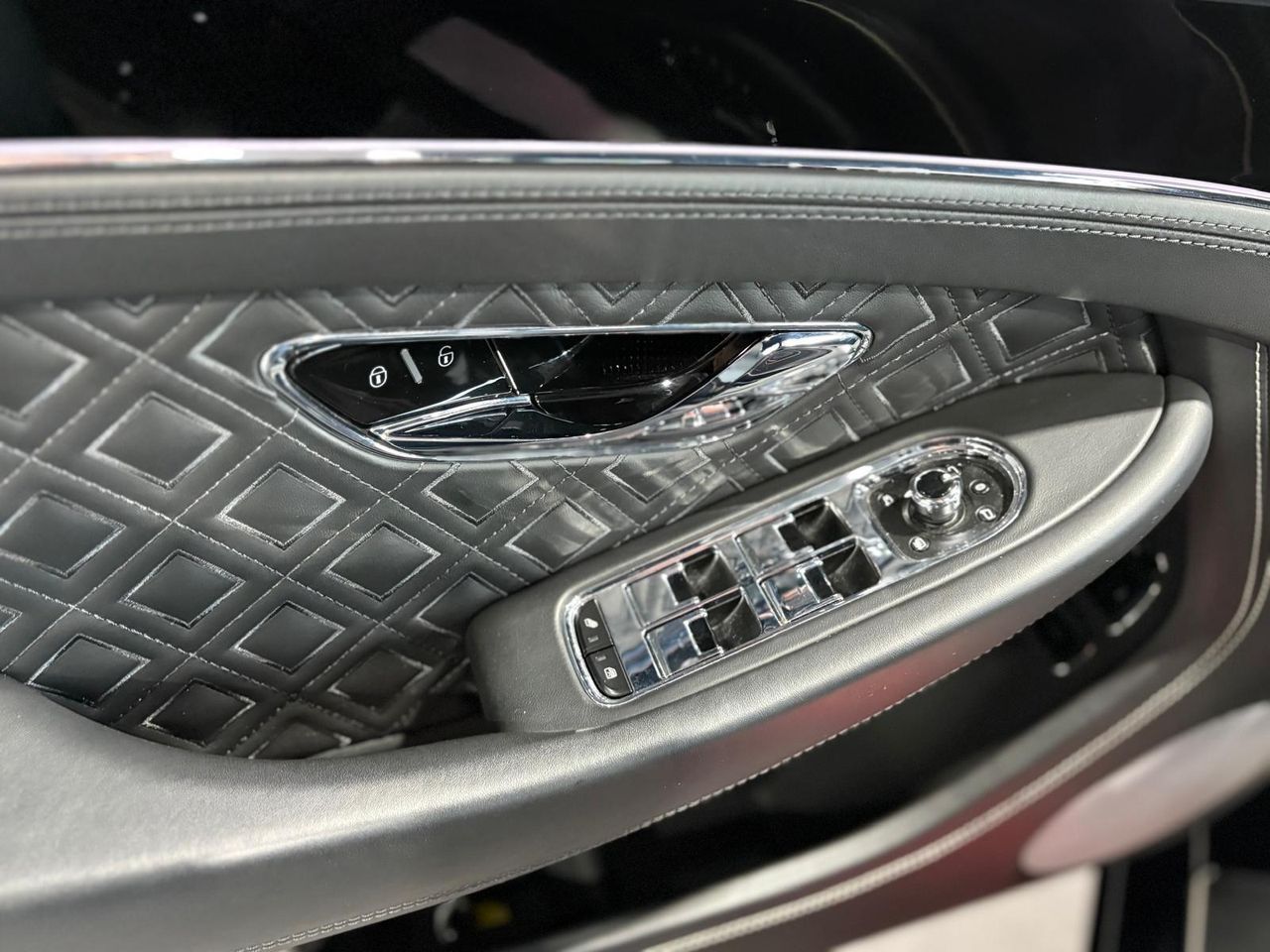 Bentley Continental GT W12 · Mulliner · First Edition · Blackline* *  - Foto 2