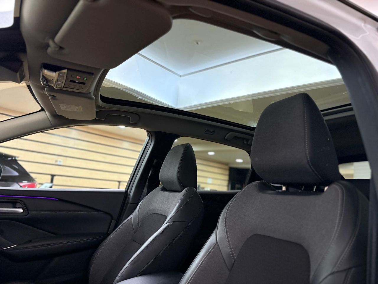 Nissan Qashqai DIG-T 116KW CVT N-CONNECTA  - Foto 2