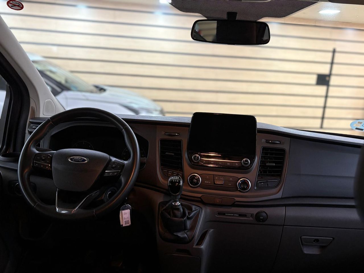 Ford Transit Custom KOMBI 2.0 TDCI 96KW 320 L1 TREND  - Foto 2