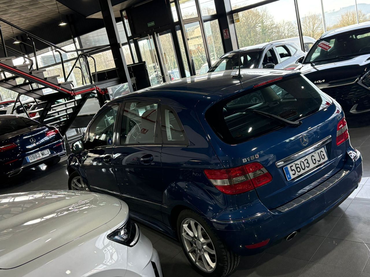 Mercedes Clase B B 180 CDI Aut. - Foto 2