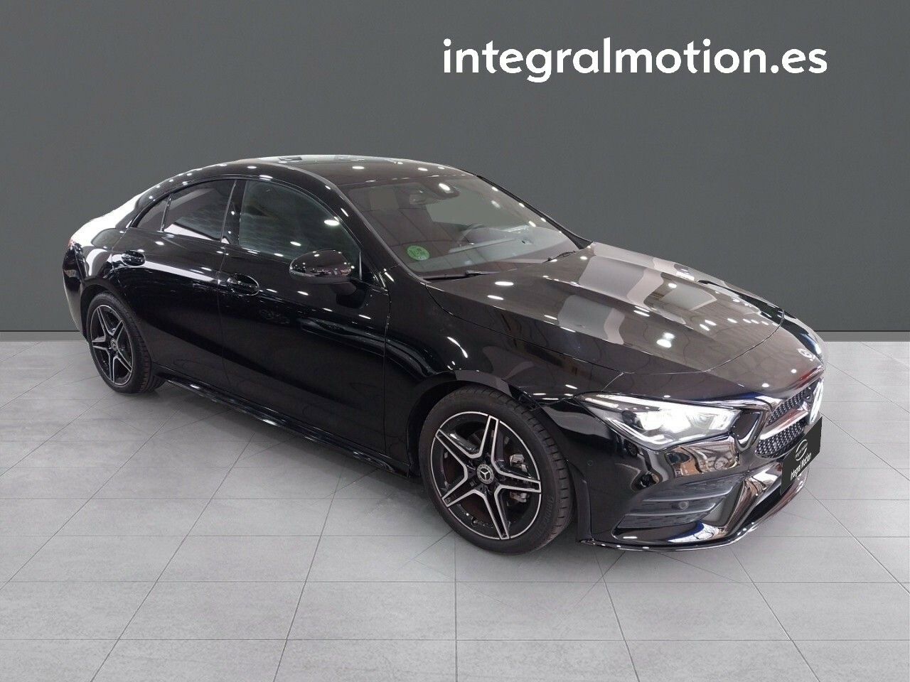 mercedes cla 2023 / foto grande (3)