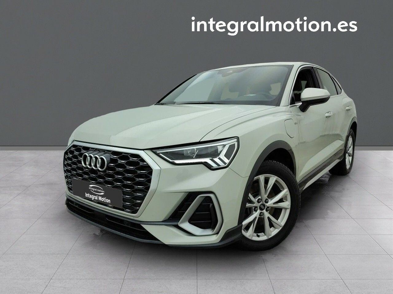 Foto audi q3 2021 /