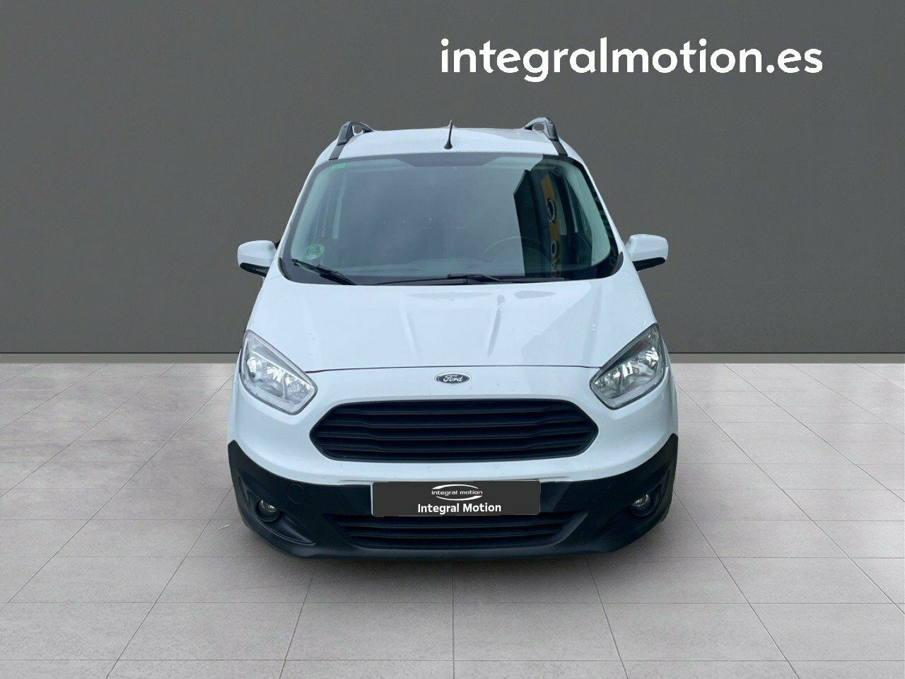 ford transit courier 2018 / foto grande (2)