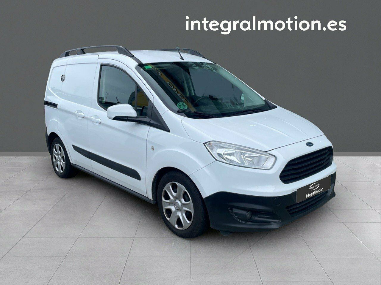 ford transit courier 2018 / foto grande (3)