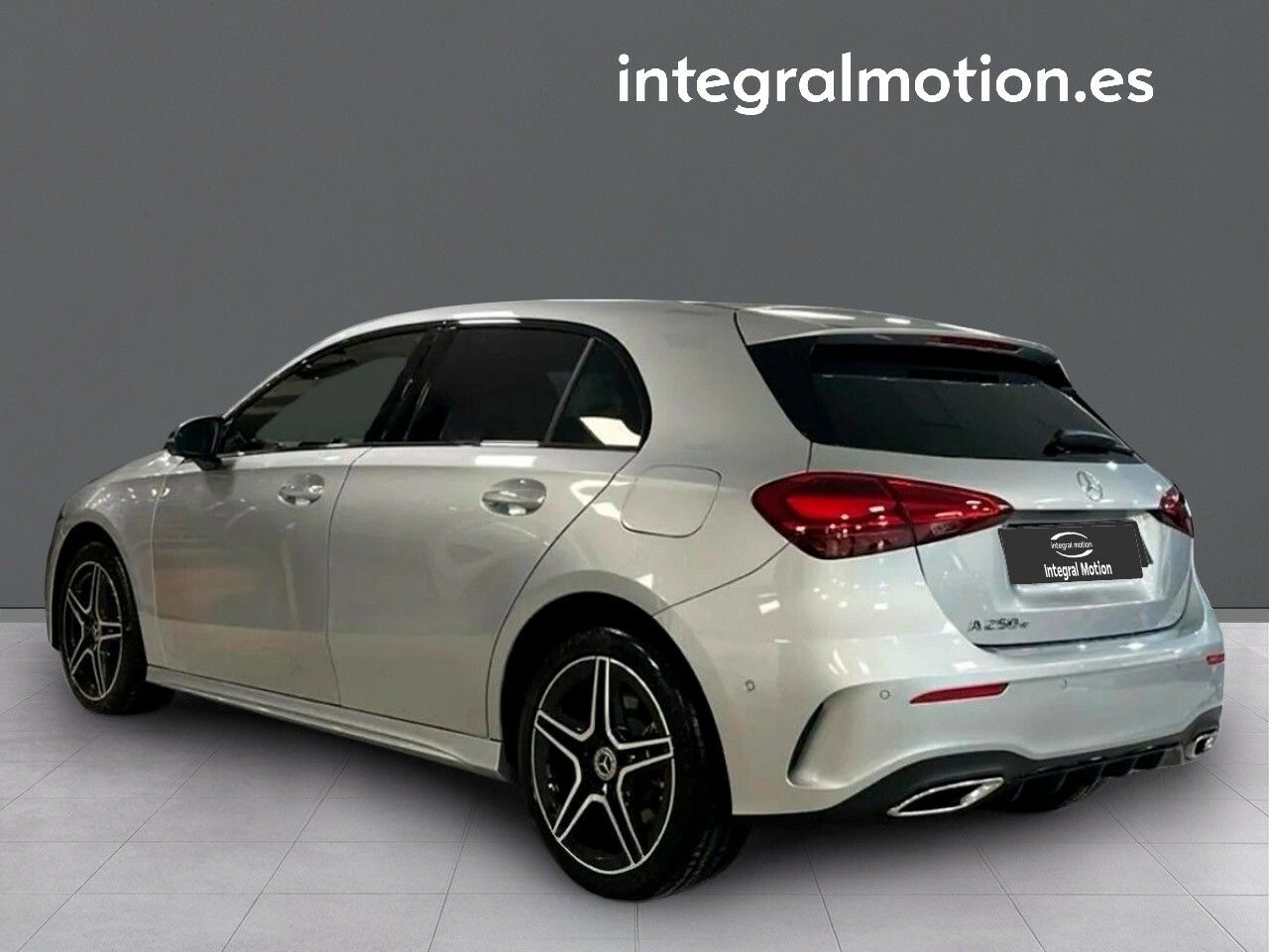 mercedes clase a 2024 / foto grande (3)