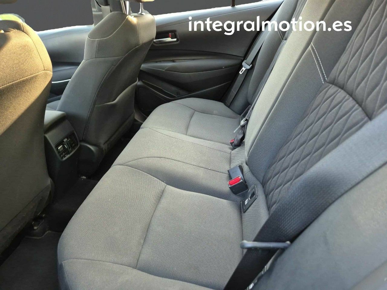 toyota corolla 2023 / foto grande (3)