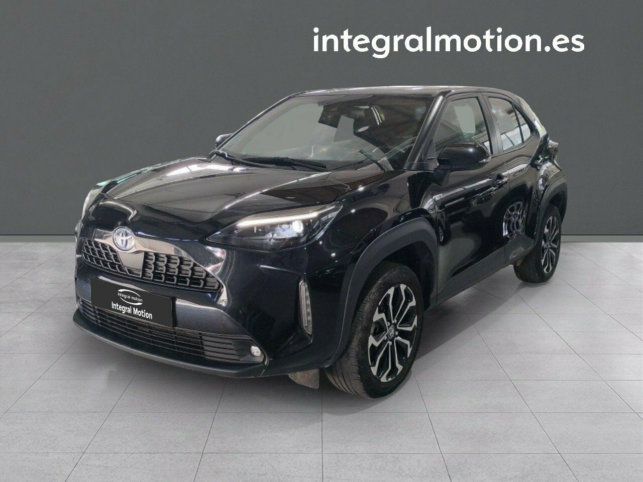 toyota yaris cross 2024 /