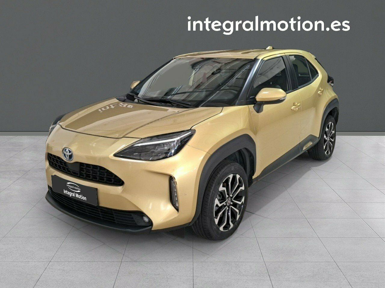 toyota yaris cross 2024 /