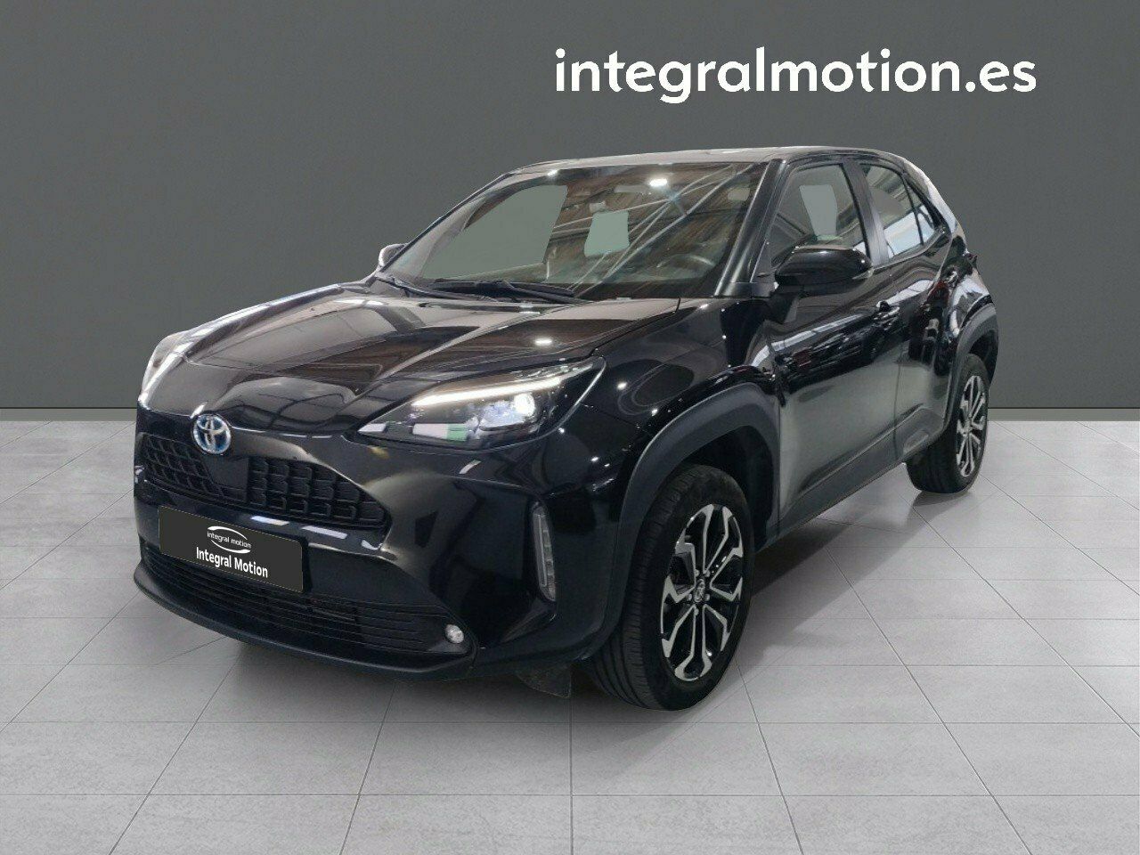 toyota yaris cross 2024 /