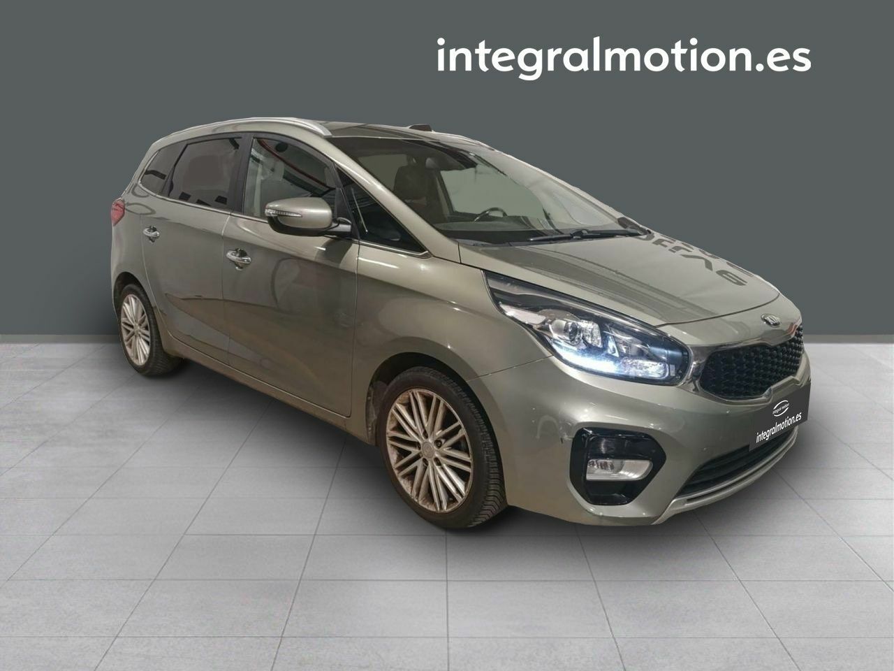 kia carens 2018 /