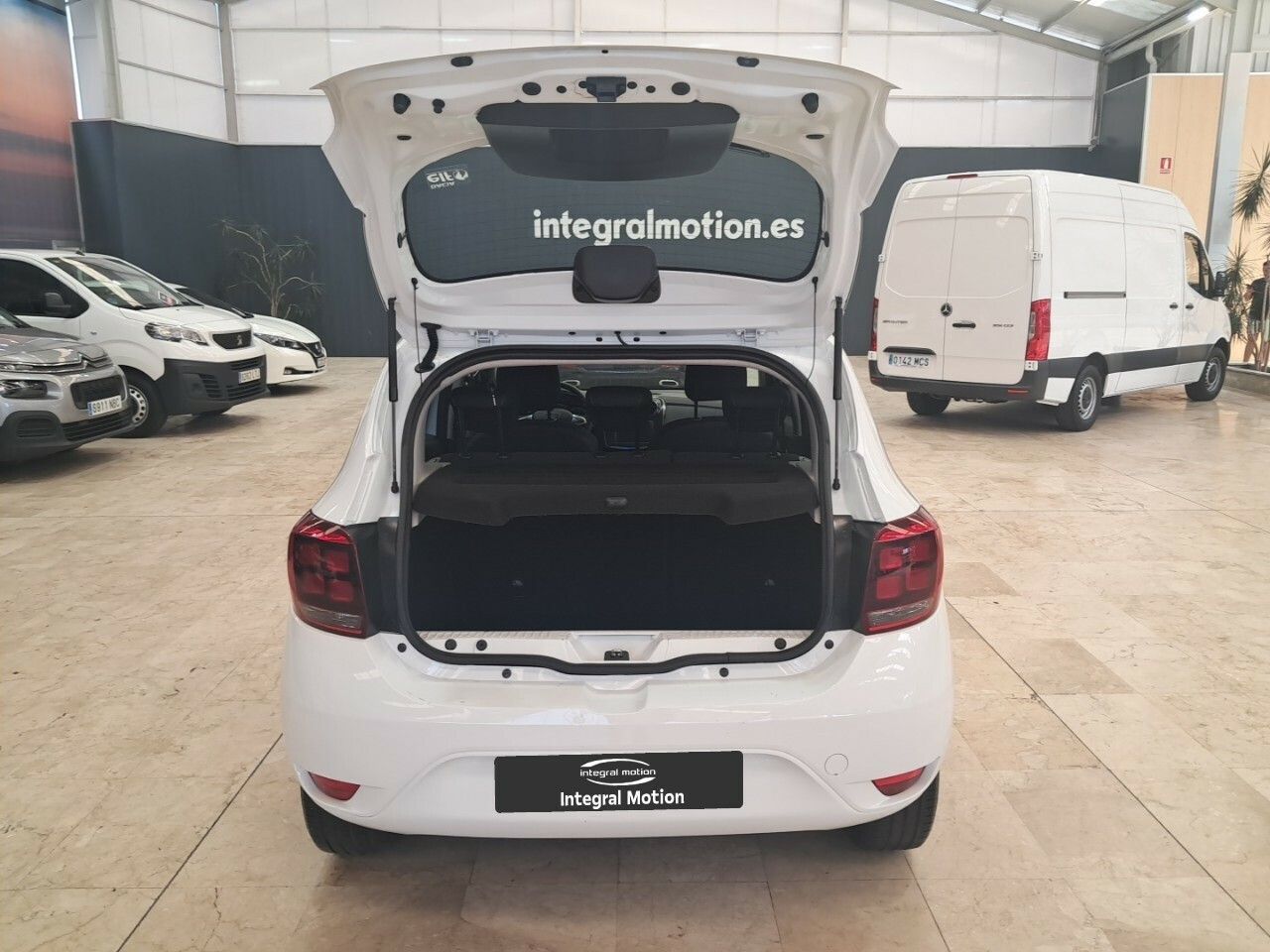 Dacia Sandero Laureate 1.0 54kW (73CV) - foto 27