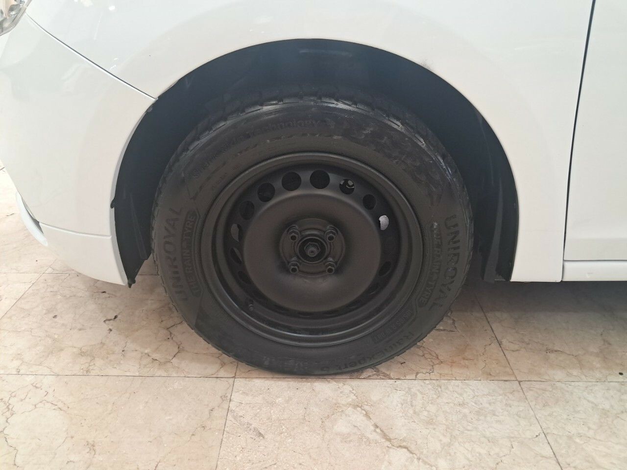 Dacia Sandero Laureate 1.0 54kW (73CV) - foto 26