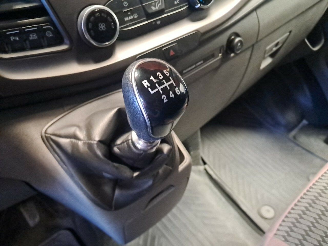 Ford Transit Custom MIXTO 2.0 TDCI 96KW 320 L1 TREND MHEV - foto 9