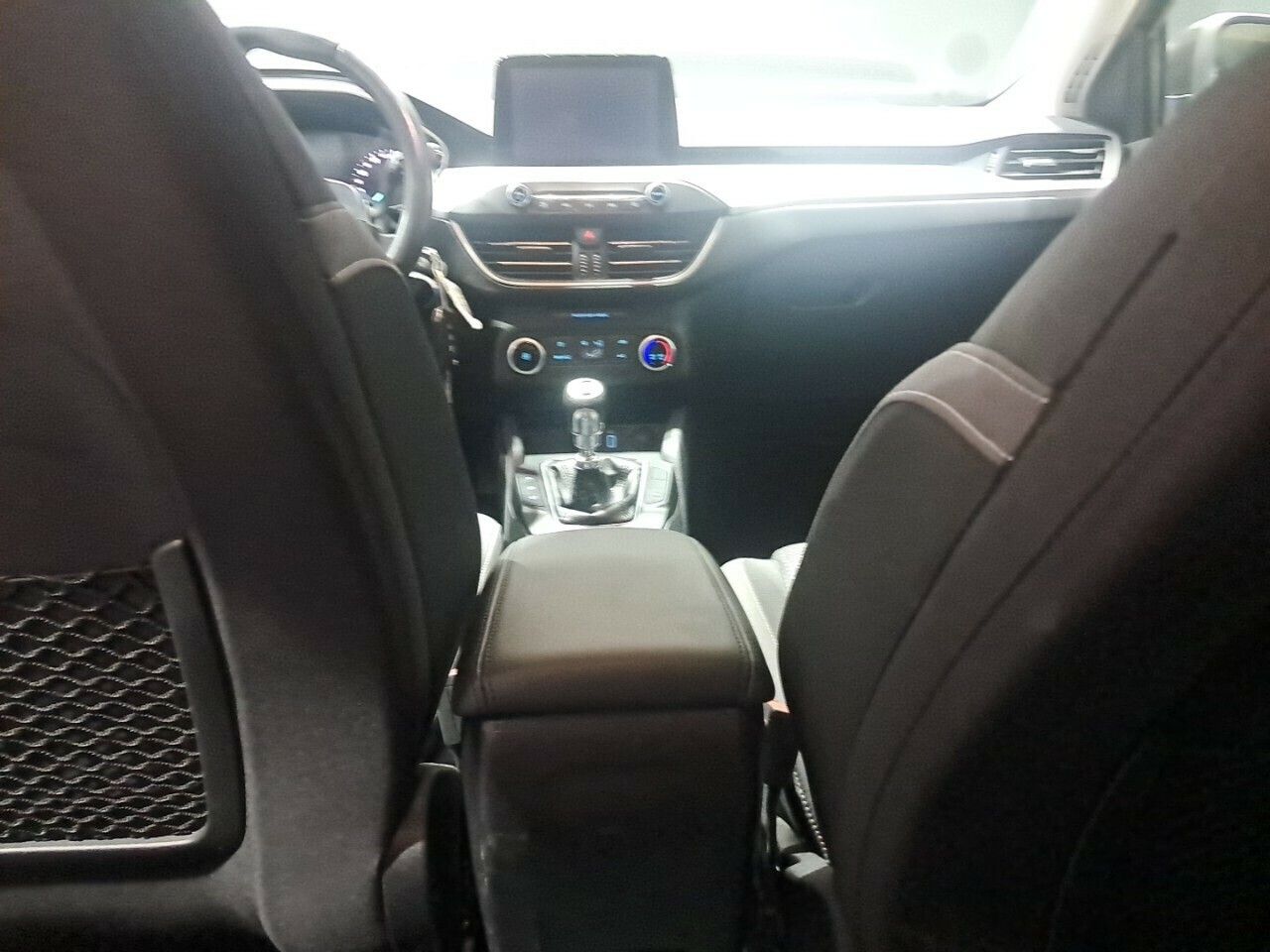 Ford Focus 1.0 Ecoboost 74kW Trend - foto 21