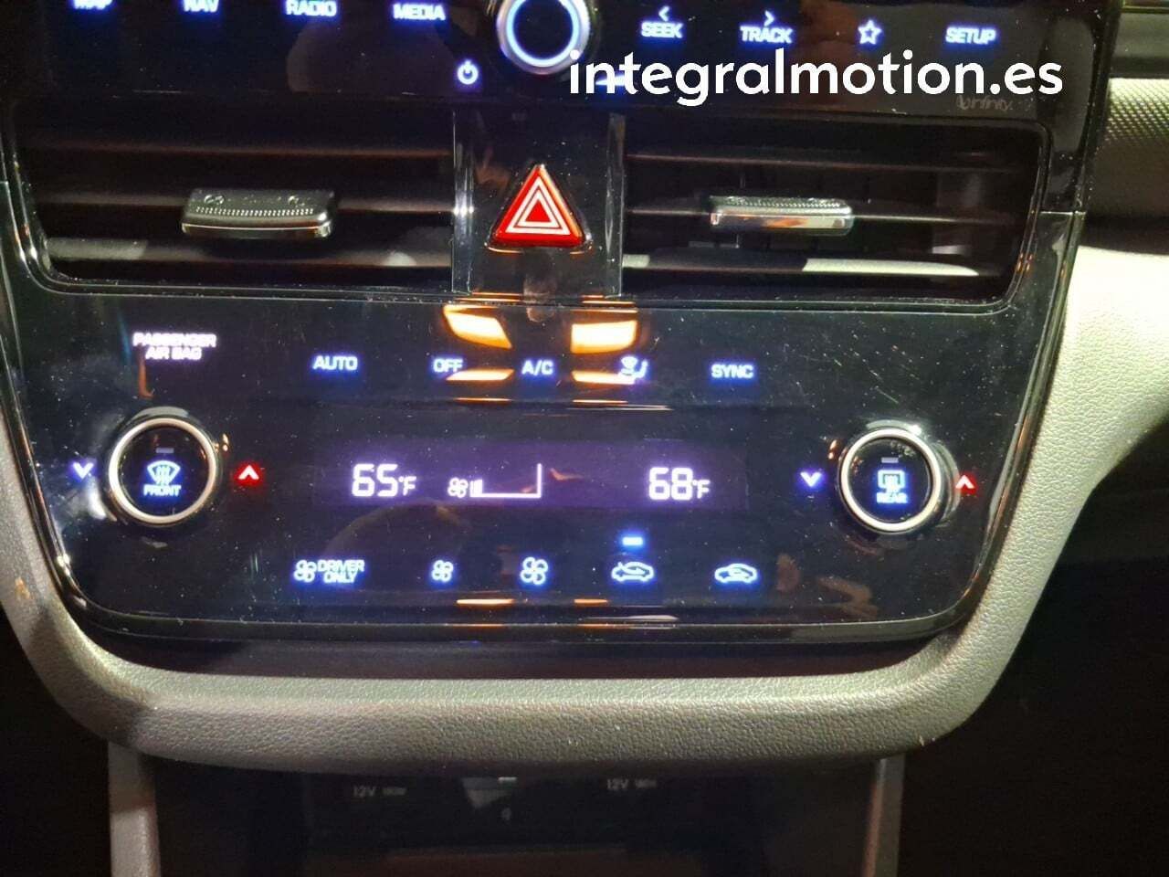 Hyundai IONIQ 1.6 GDI HEV Tecno DCT - foto 17