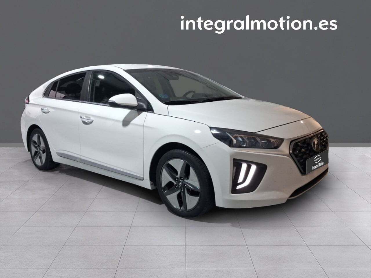 Hyundai IONIQ 1.6 GDI HEV Tecno DCT - foto 3