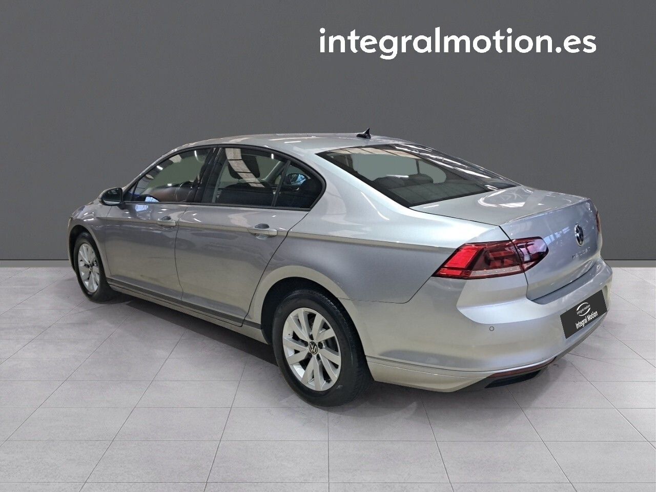 Volkswagen Passat Business 1.6 TDI 88kW (120CV) DSG - foto 4