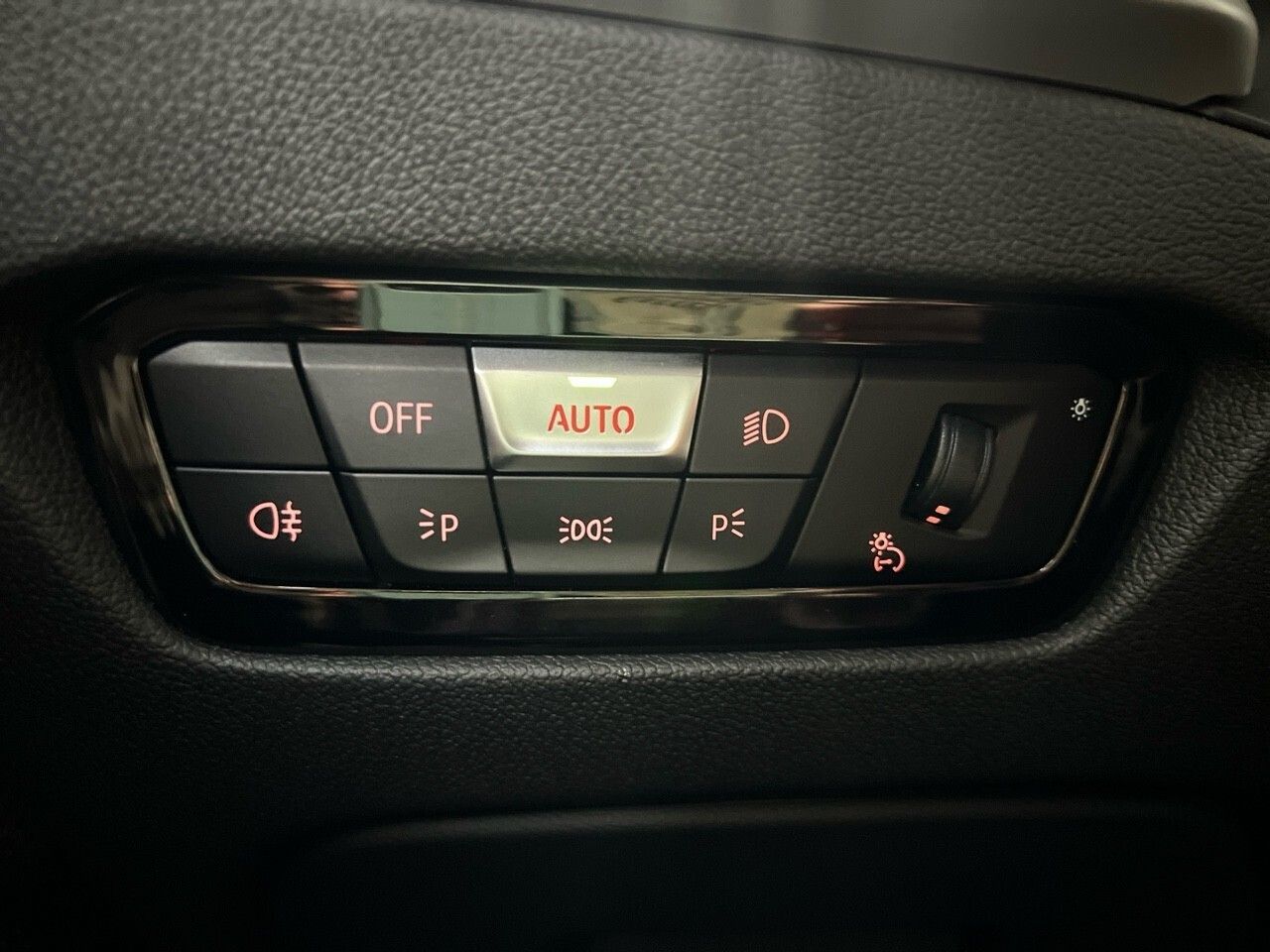 BMW Serie 3 318d Auto. - foto 14