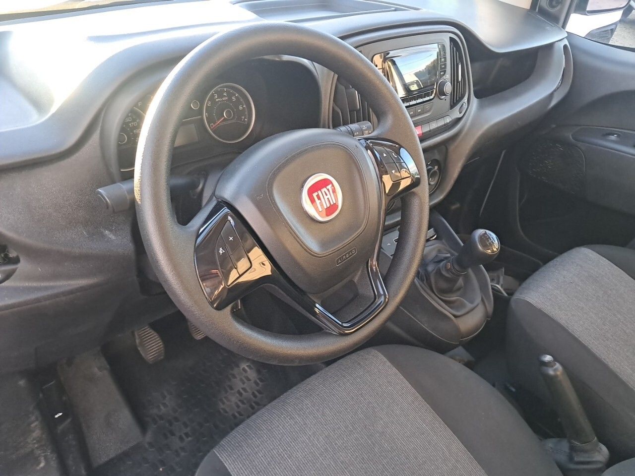 Fiat Doblò 1.3 MTJ FURGON 95CV - foto 8