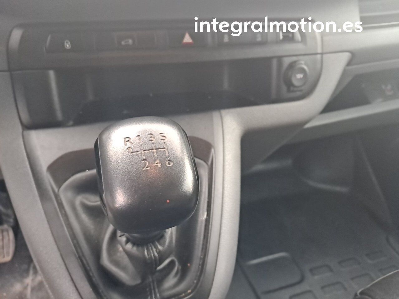 Opel Vivaro FURGON 1.5 D M STANDAR 120 - foto 12